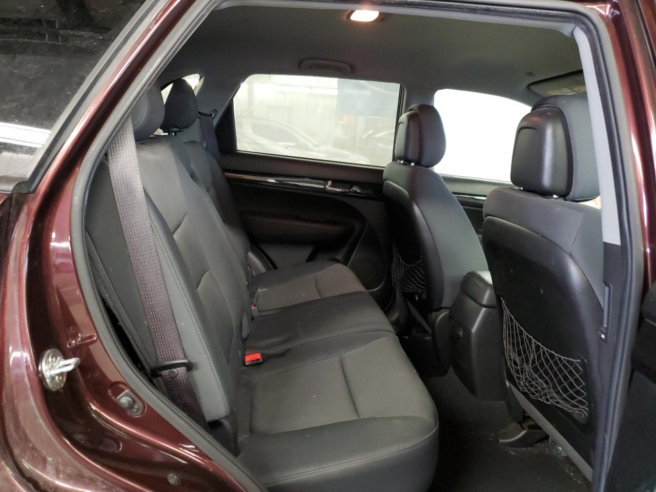 2012 Kia Sorento - Image 11