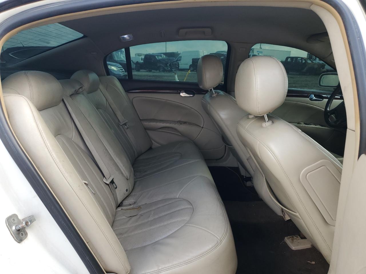 2008 Buick Lucerne - Image 10