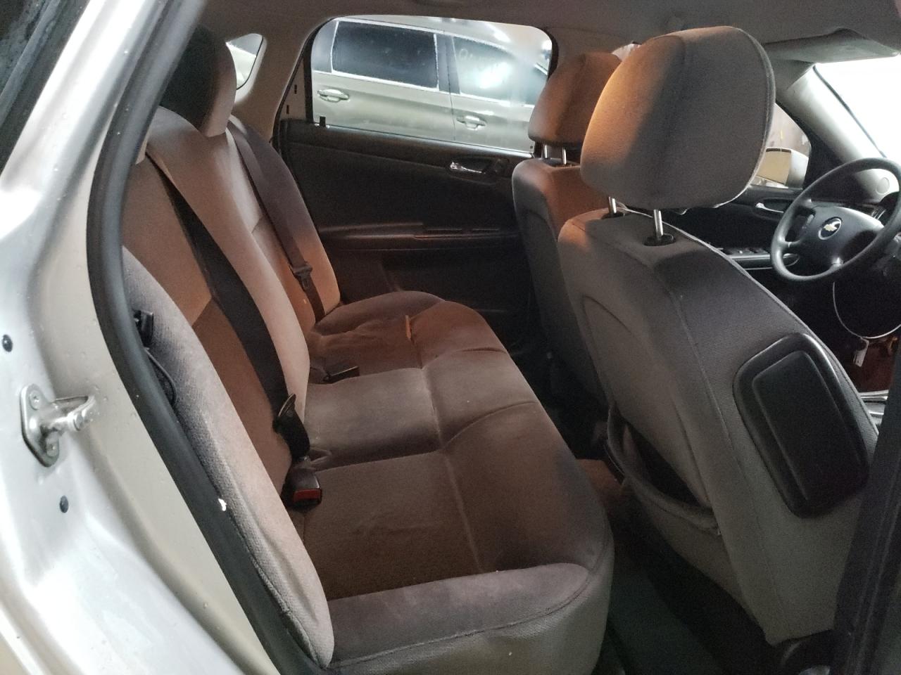 2012 Chevrolet Impala - Image 10
