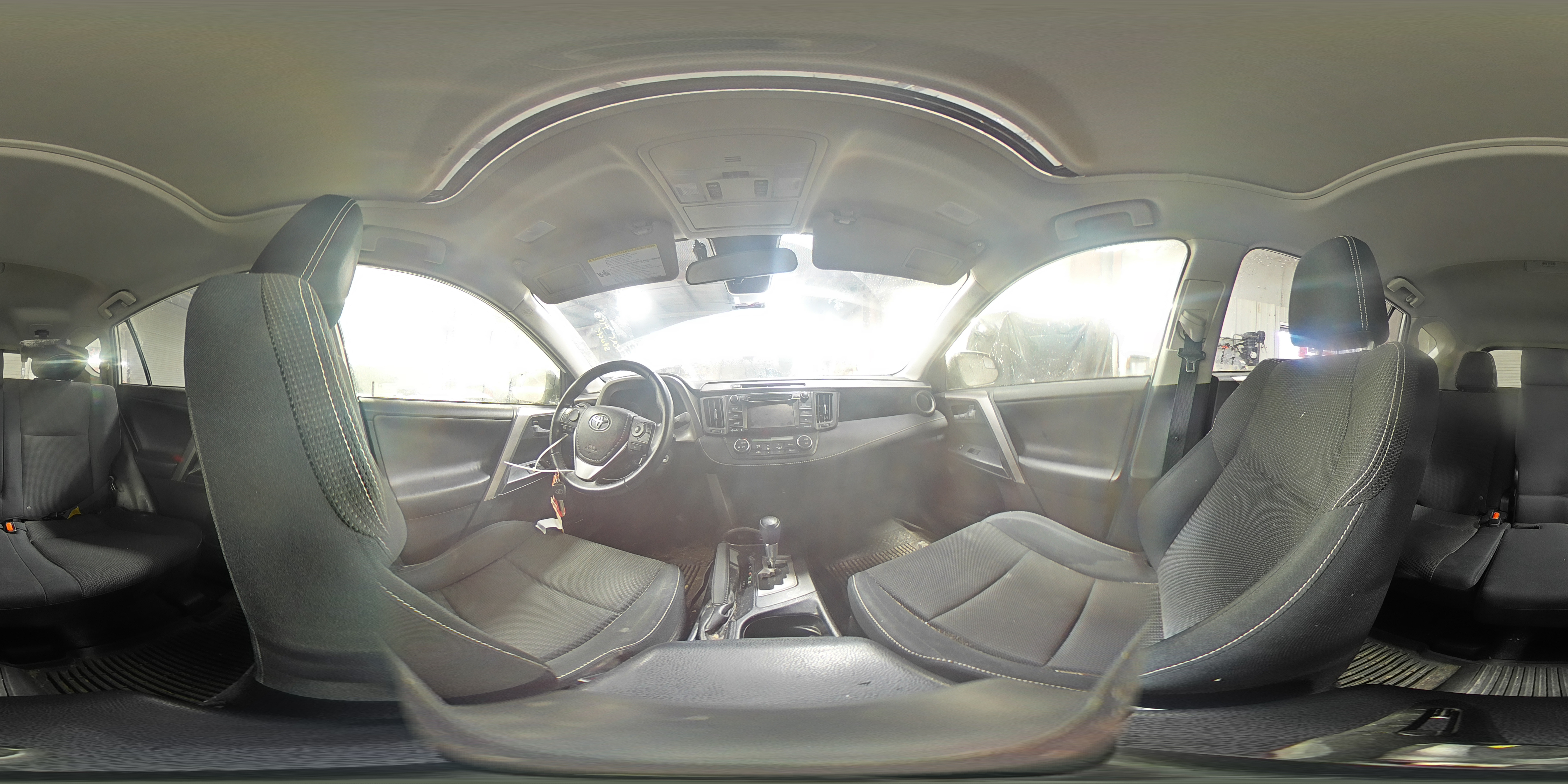 2017 Toyota RAV 4 - Image 14