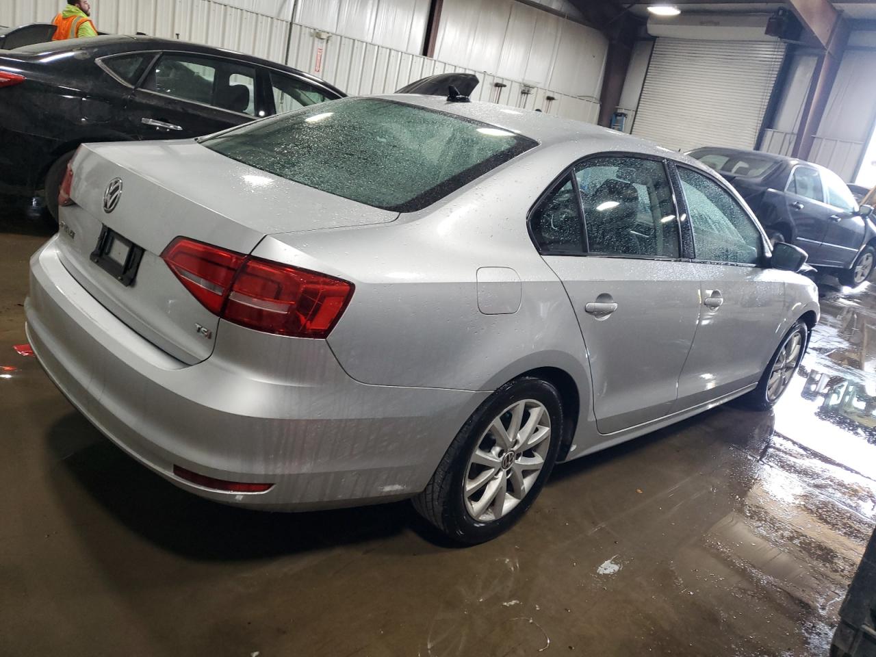 2015 Volkswagen Jetta - Image 3
