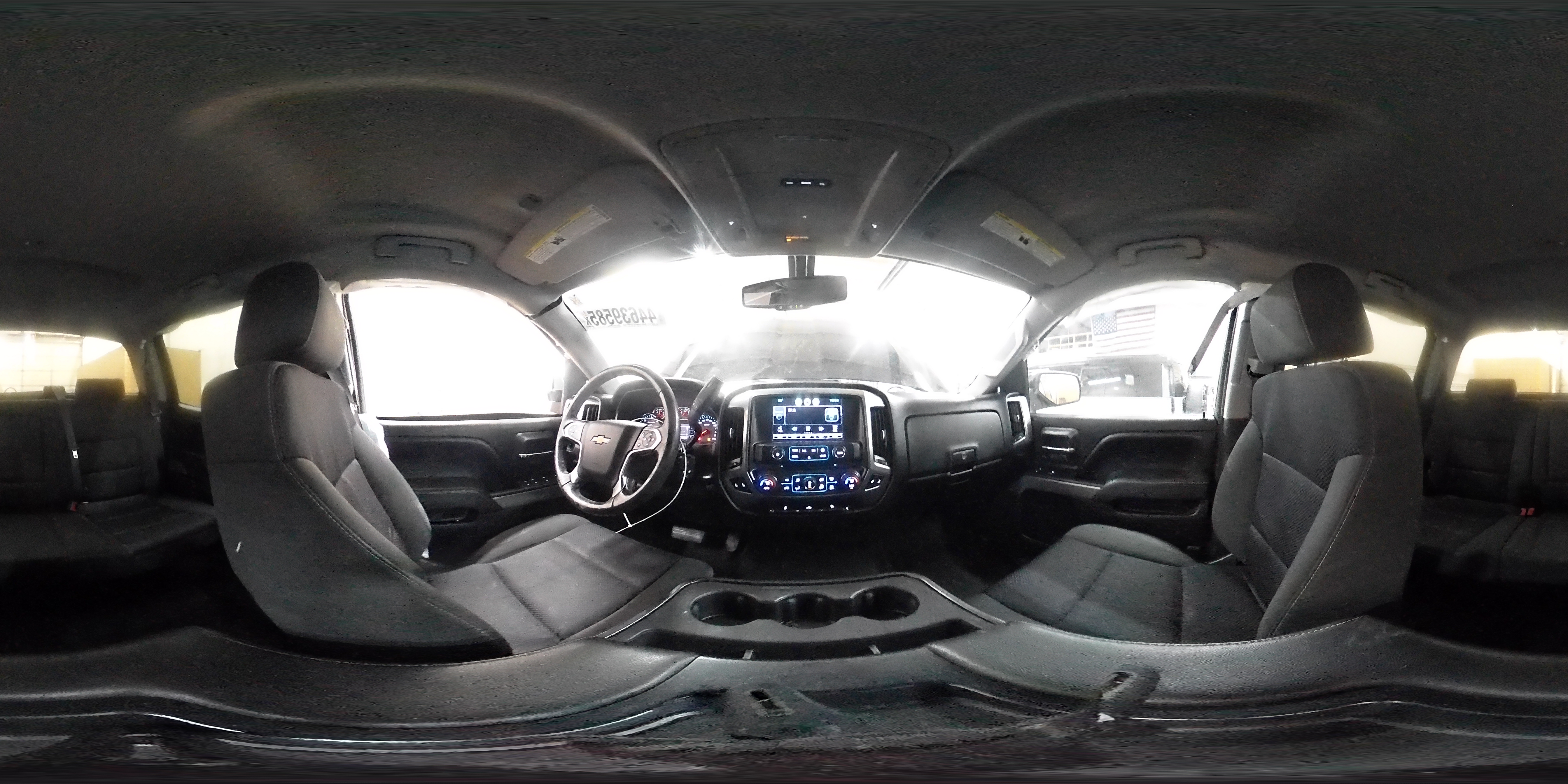 2015 Chevrolet Silverado - Image 13