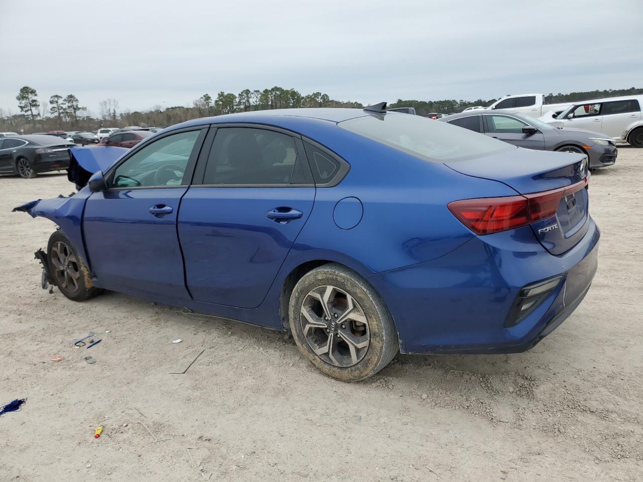 2021 Kia Forte - Image 2