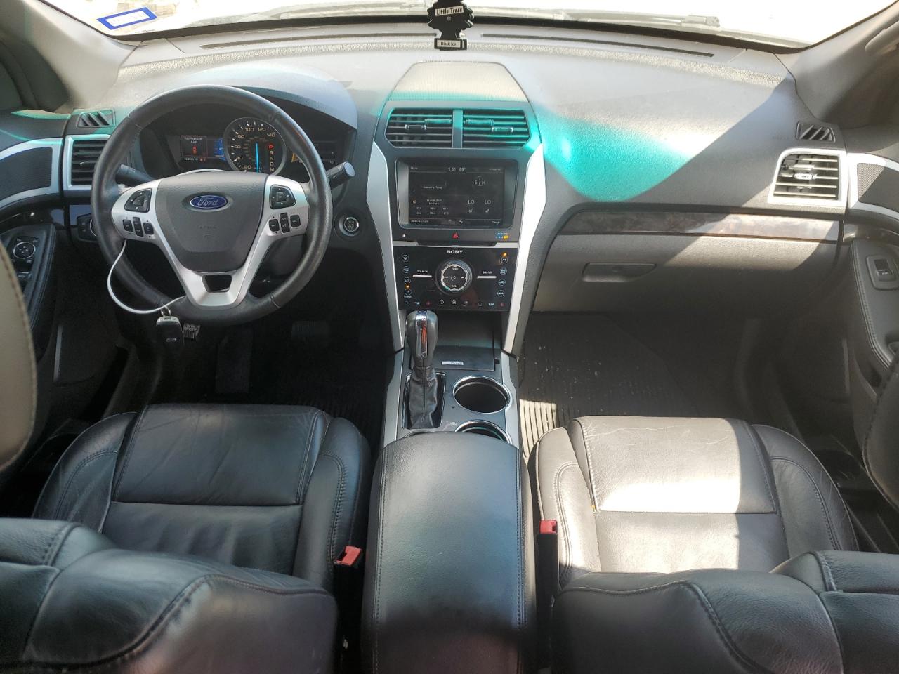2014 Ford Explorer - Image 8