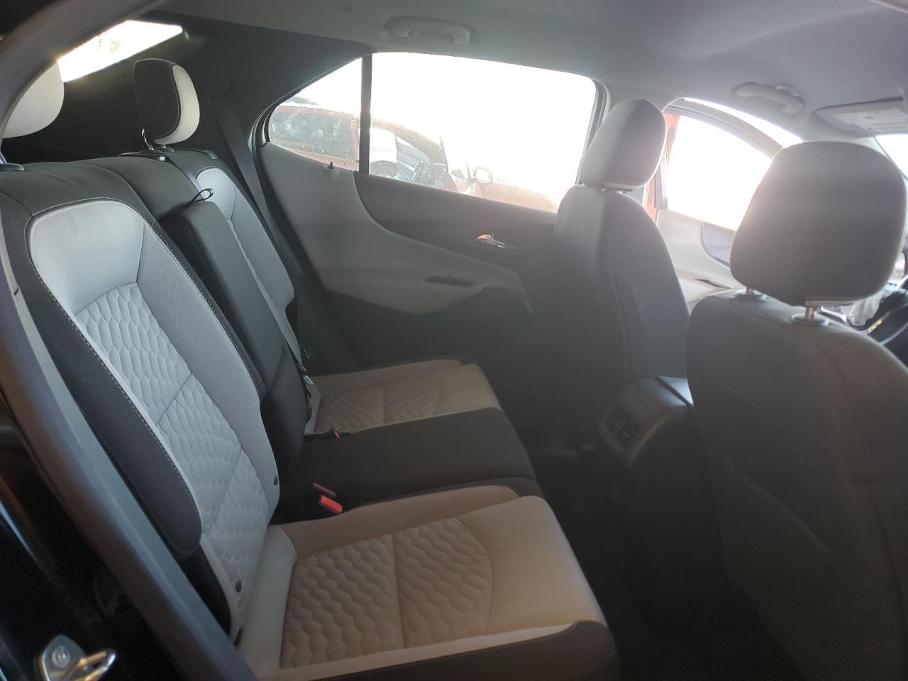 2019 Chevrolet Equinox - Image 11