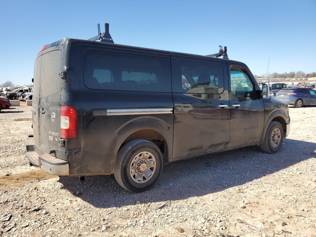 2013 Nissan NV - Image 3