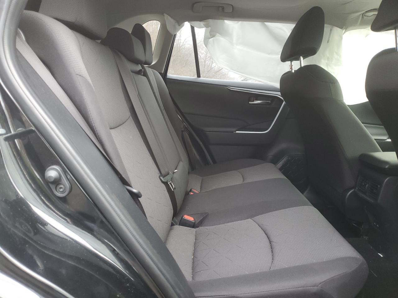 2024 Toyota RAV 4 - Image 11