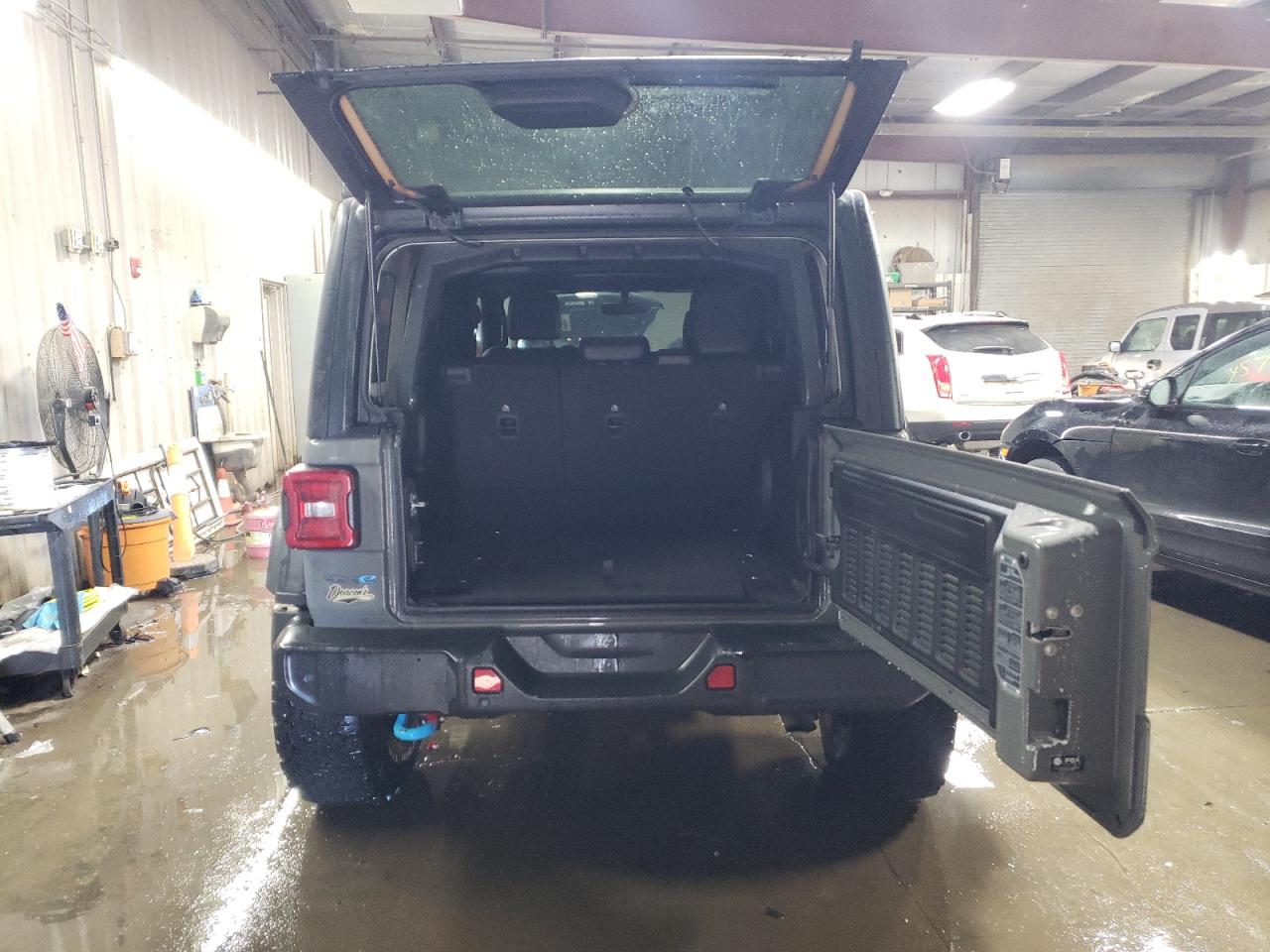 2021 Jeep Wrangler - Image 6