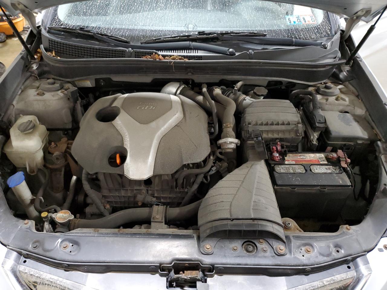 2012 Hyundai Sonata - Image 11