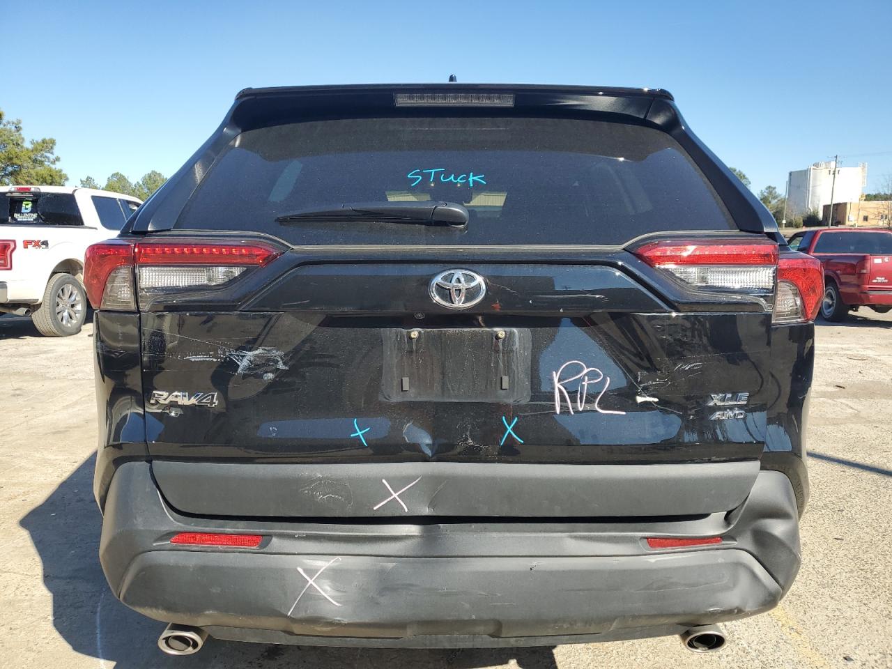 2024 Toyota RAV 4 - Image 6