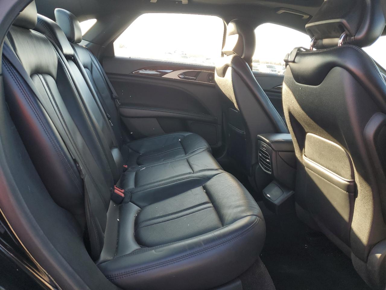2018 Lincoln MKZ - Image 10