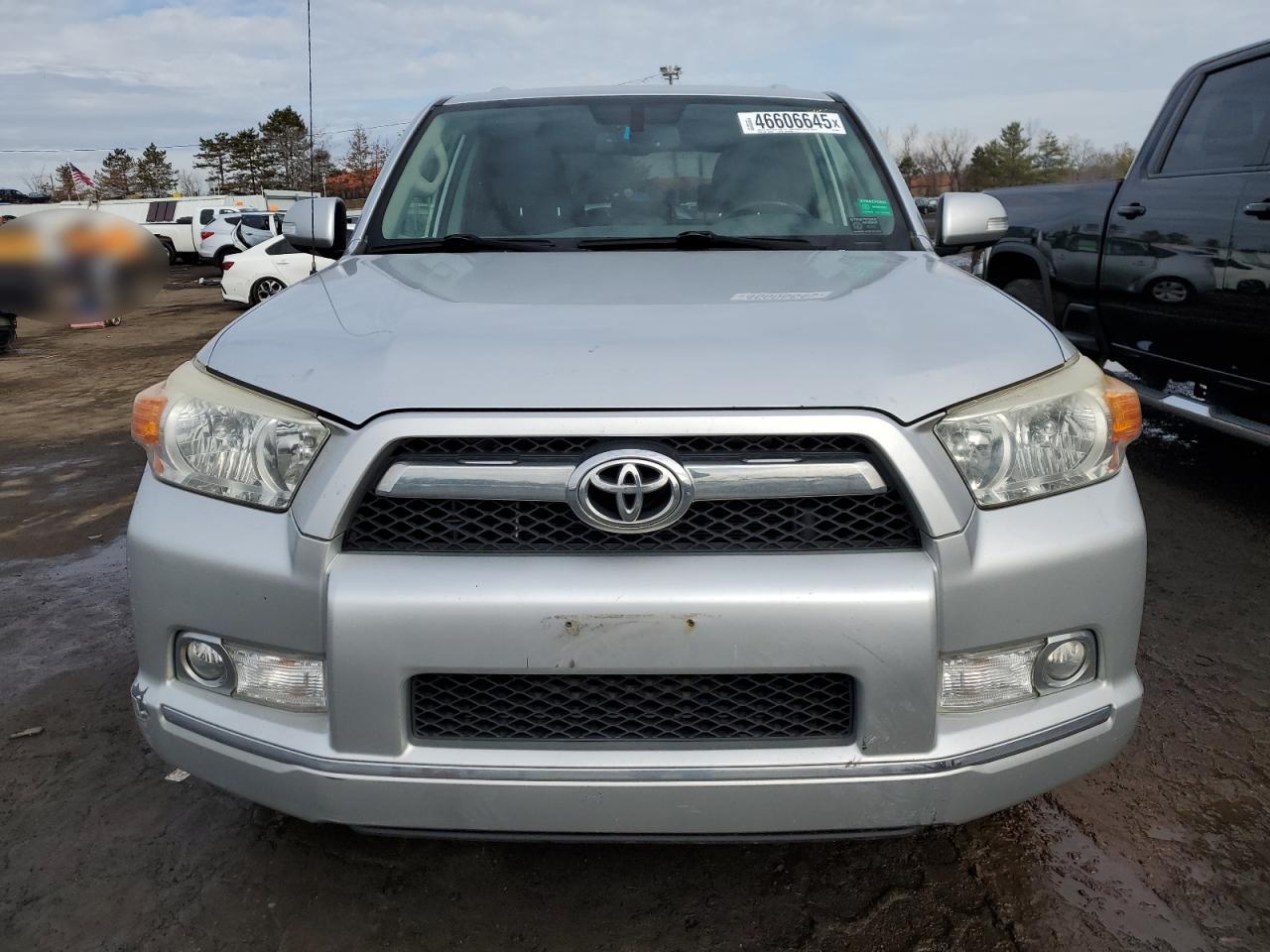 2010 Toyota 4Runner - Image 5