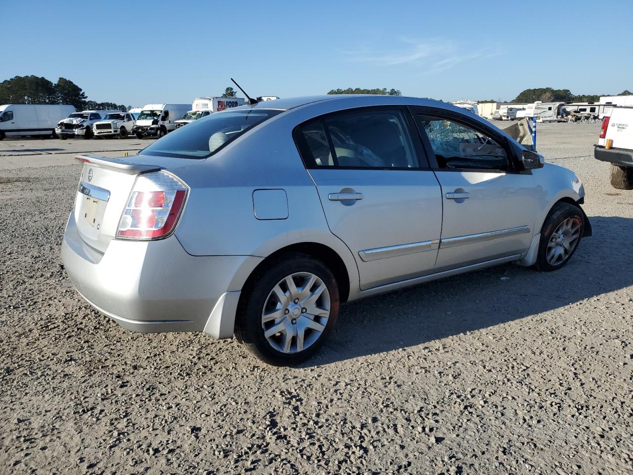 2012 Nissan Sentra - Image 3