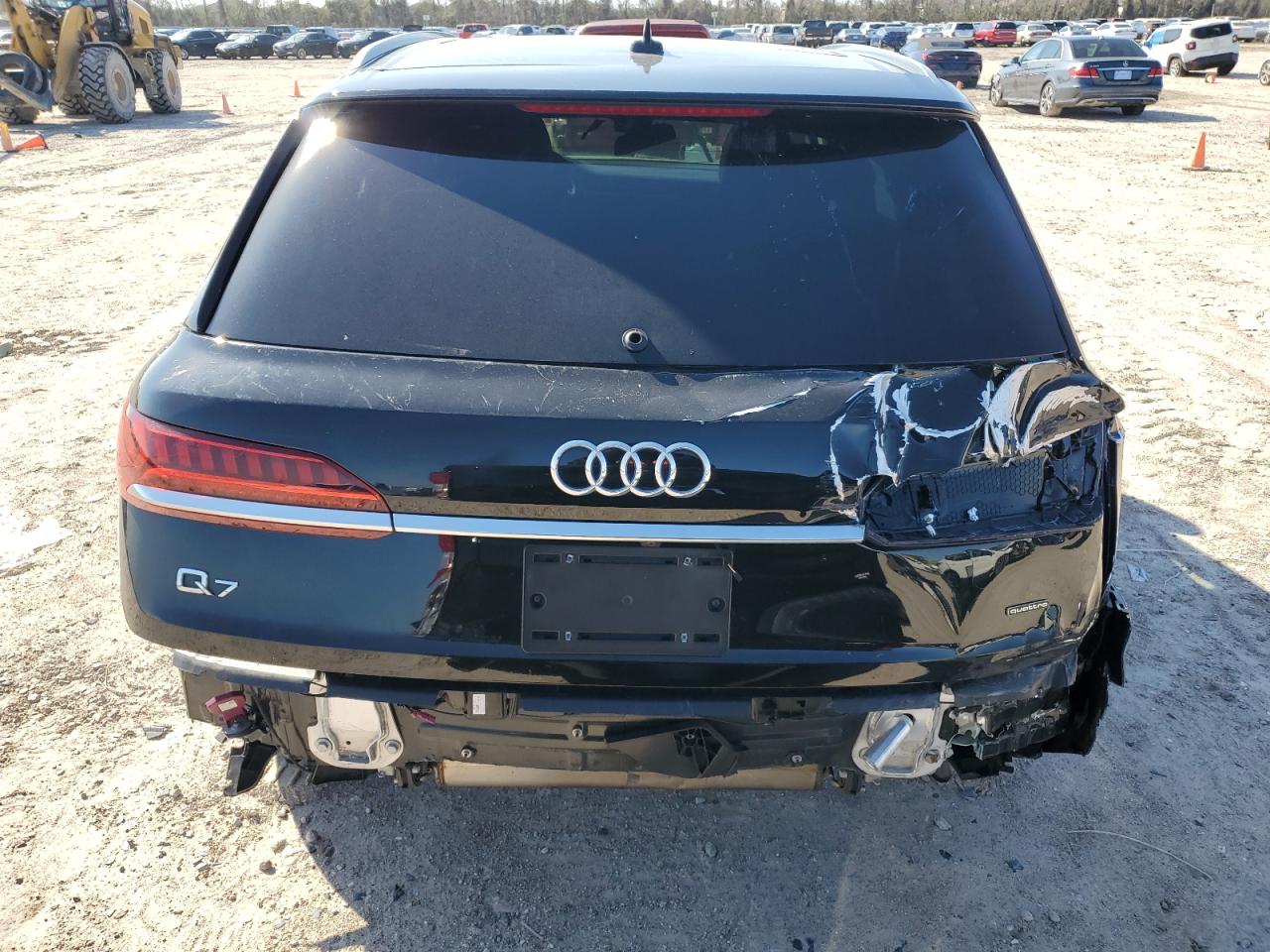 2024 Audi Q7 - Image 6