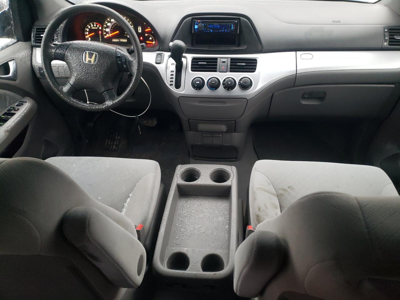 2010 Honda Odyssey - Image 8