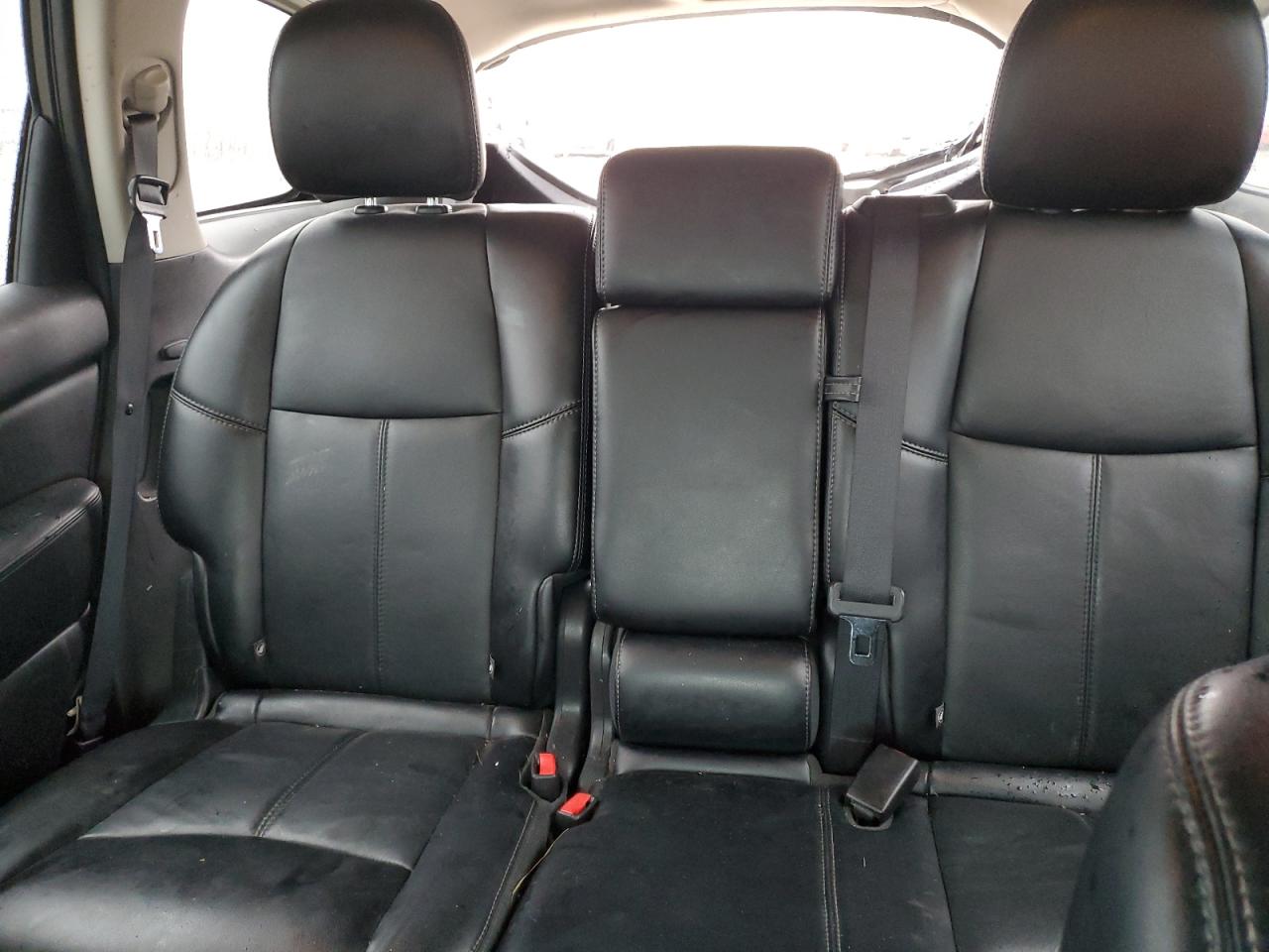 2015 Nissan Pathfinder - Image 10