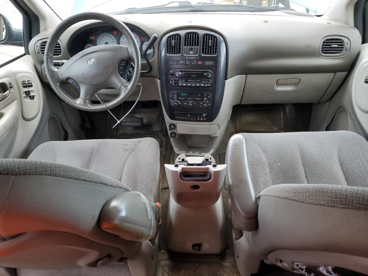 2005 Dodge Caravan - Image 8
