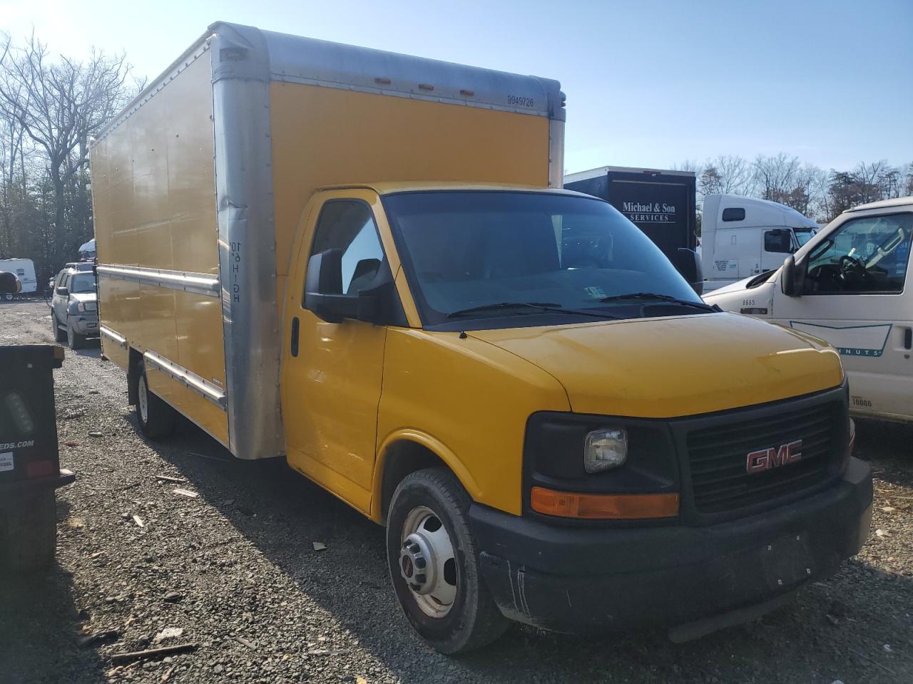 2011 GMC Savana - Image 4