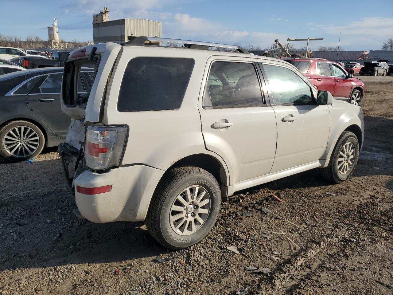 2011 Mercury Mariner - Image 3