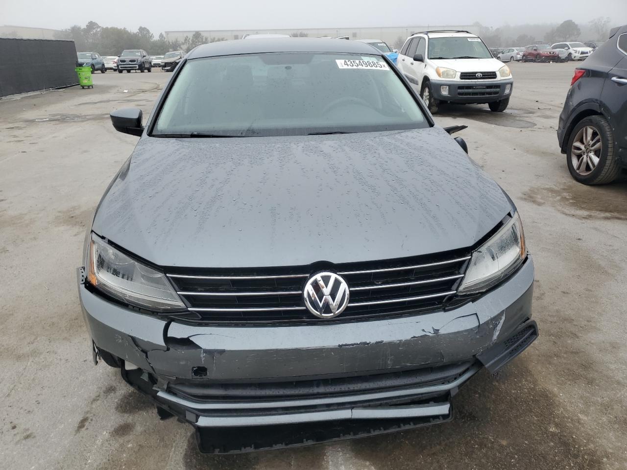 2017 Volkswagen Jetta - Image 5