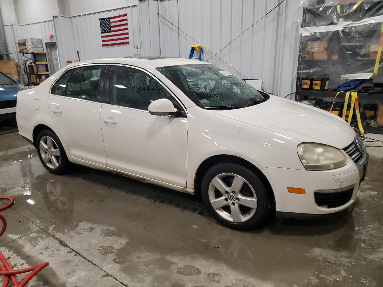 2009 Volkswagen Jetta - Image 4
