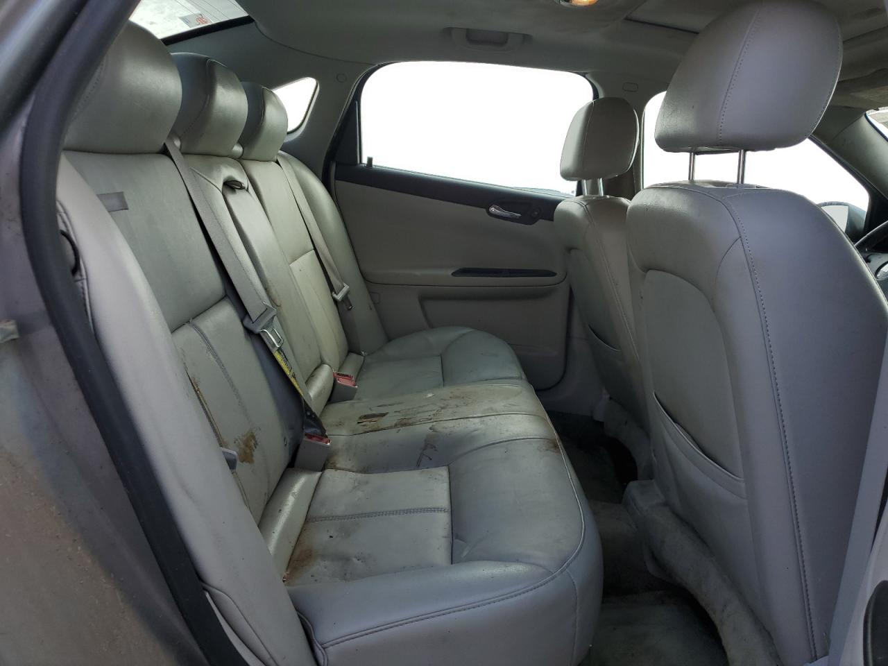 2007 Chevrolet Impala - Image 10