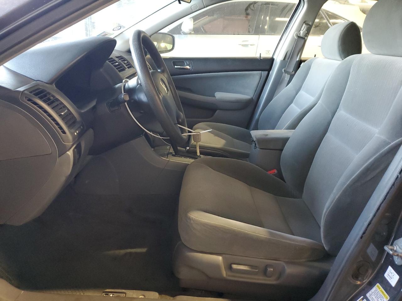 2005 Honda Accord - Image 7
