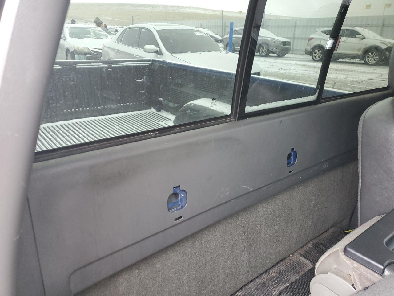 2003 Chevrolet Silverado - Image 10