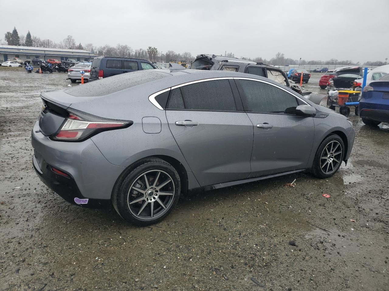 2019 Chevrolet Volt - Image 3