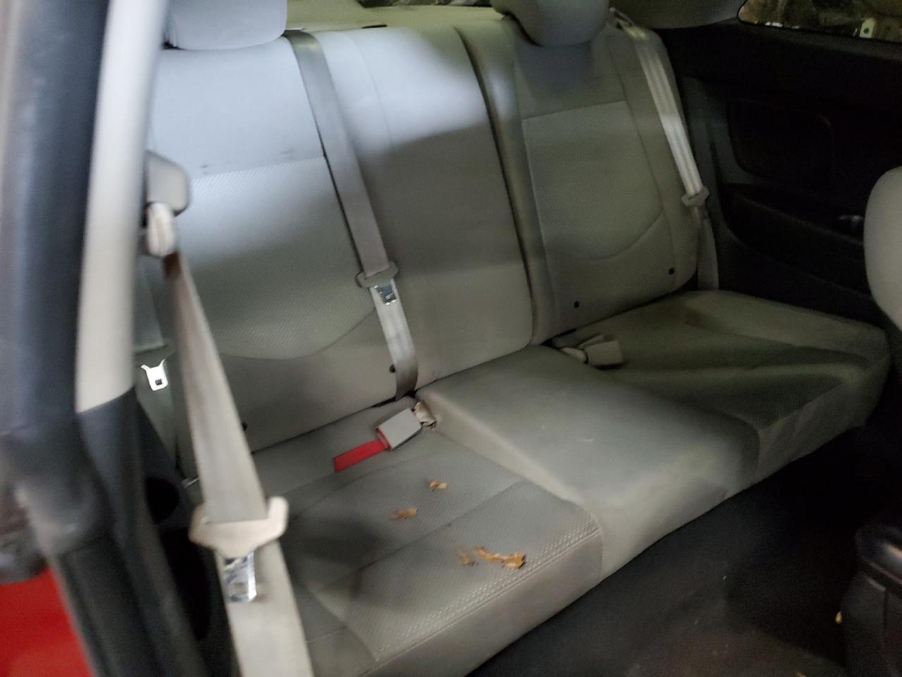 2010 Kia Forte - Image 10
