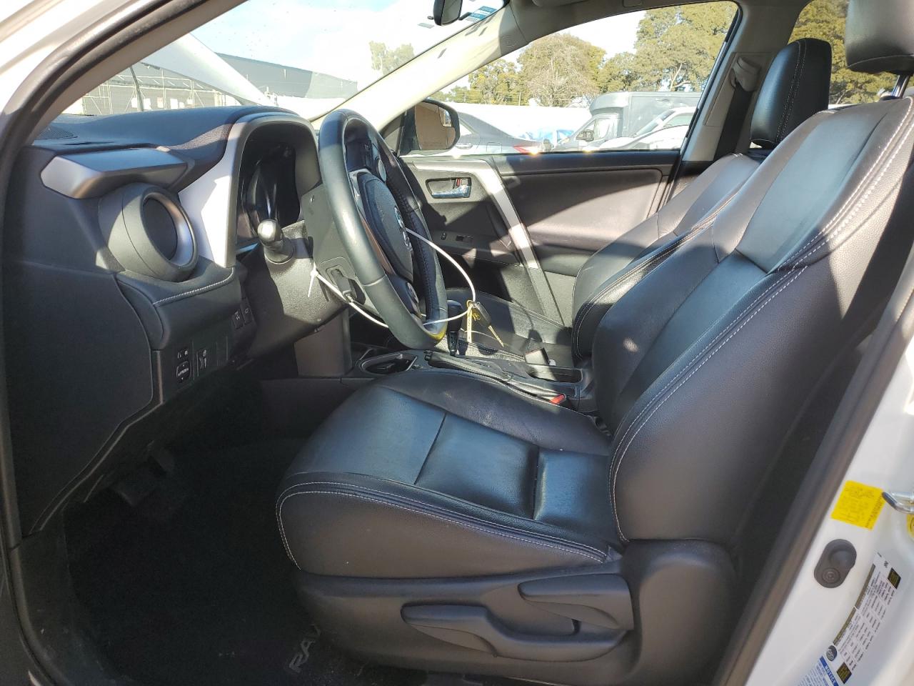 2016 Toyota RAV 4 - Image 7