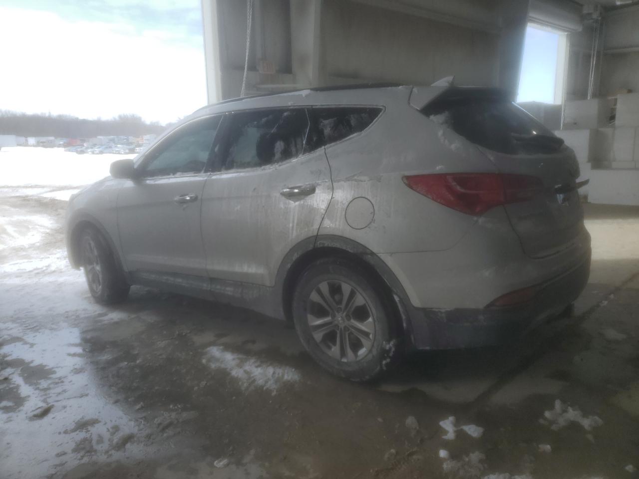 2013 Hyundai Santa Fe - Image 2