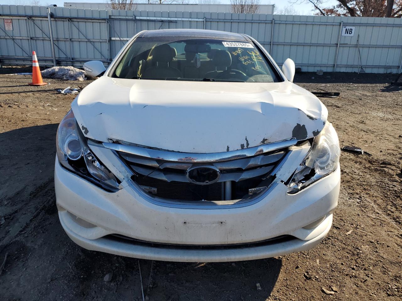 2012 Hyundai Sonata - Image 5