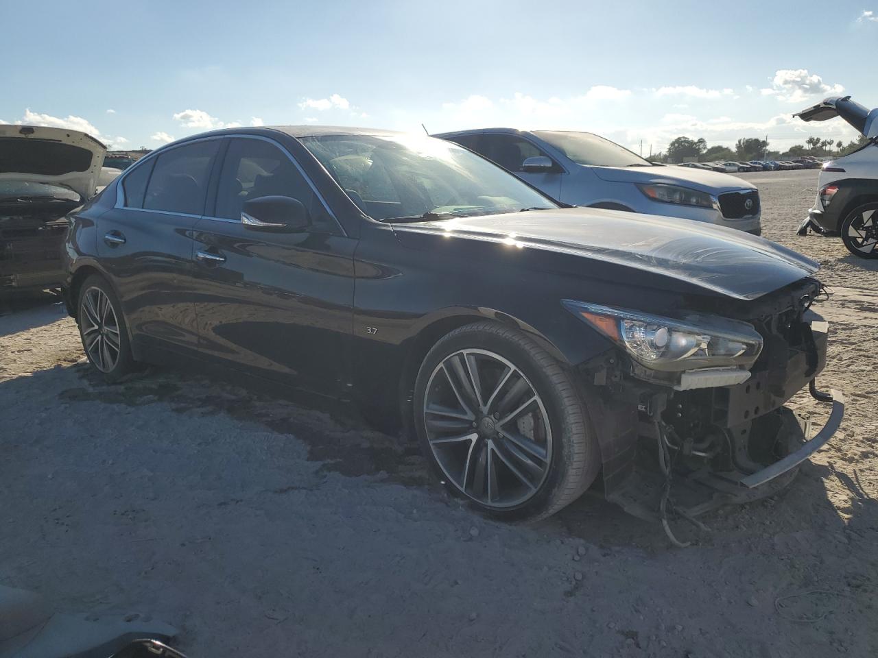 2015 Infiniti Q50 - Image 4