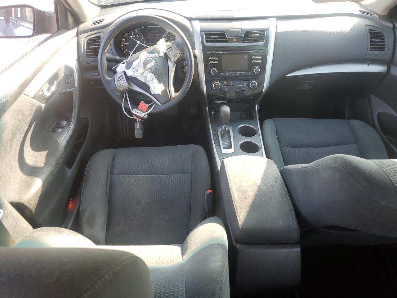 2015 Nissan Altima - Image 8
