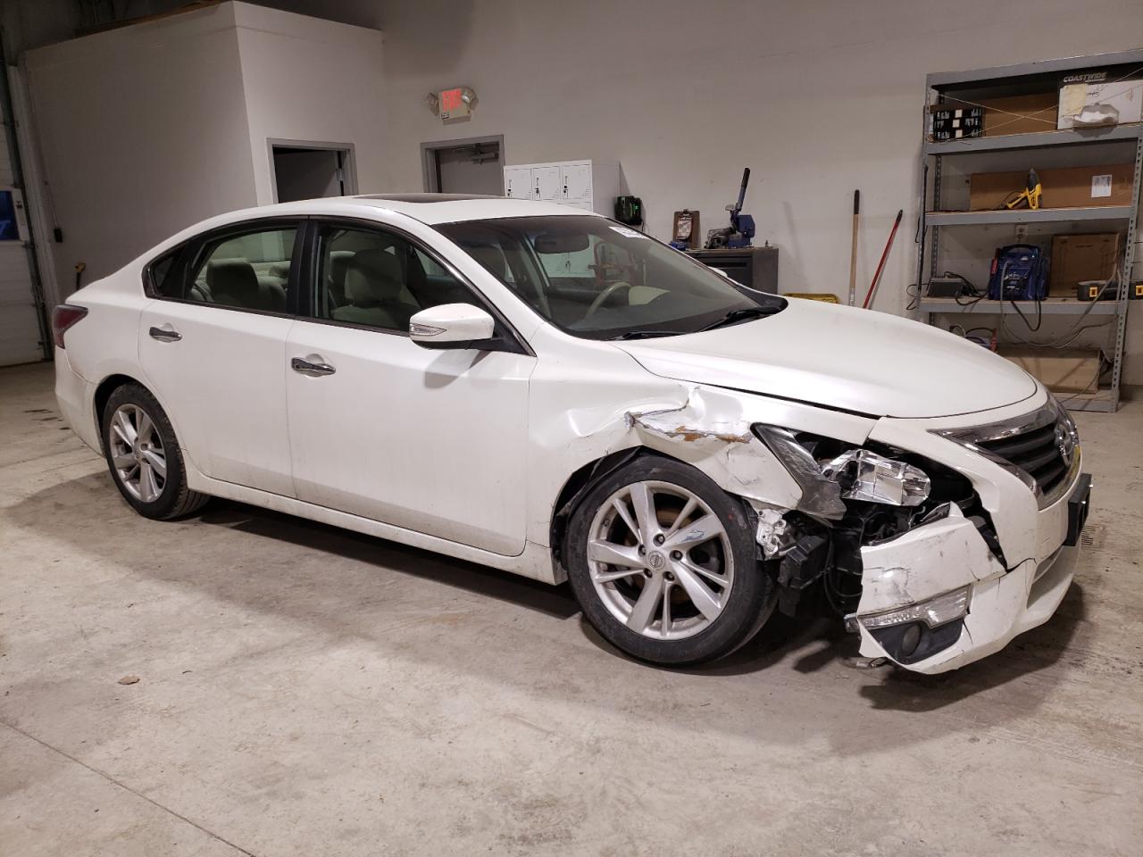 2014 Nissan Altima - Image 4