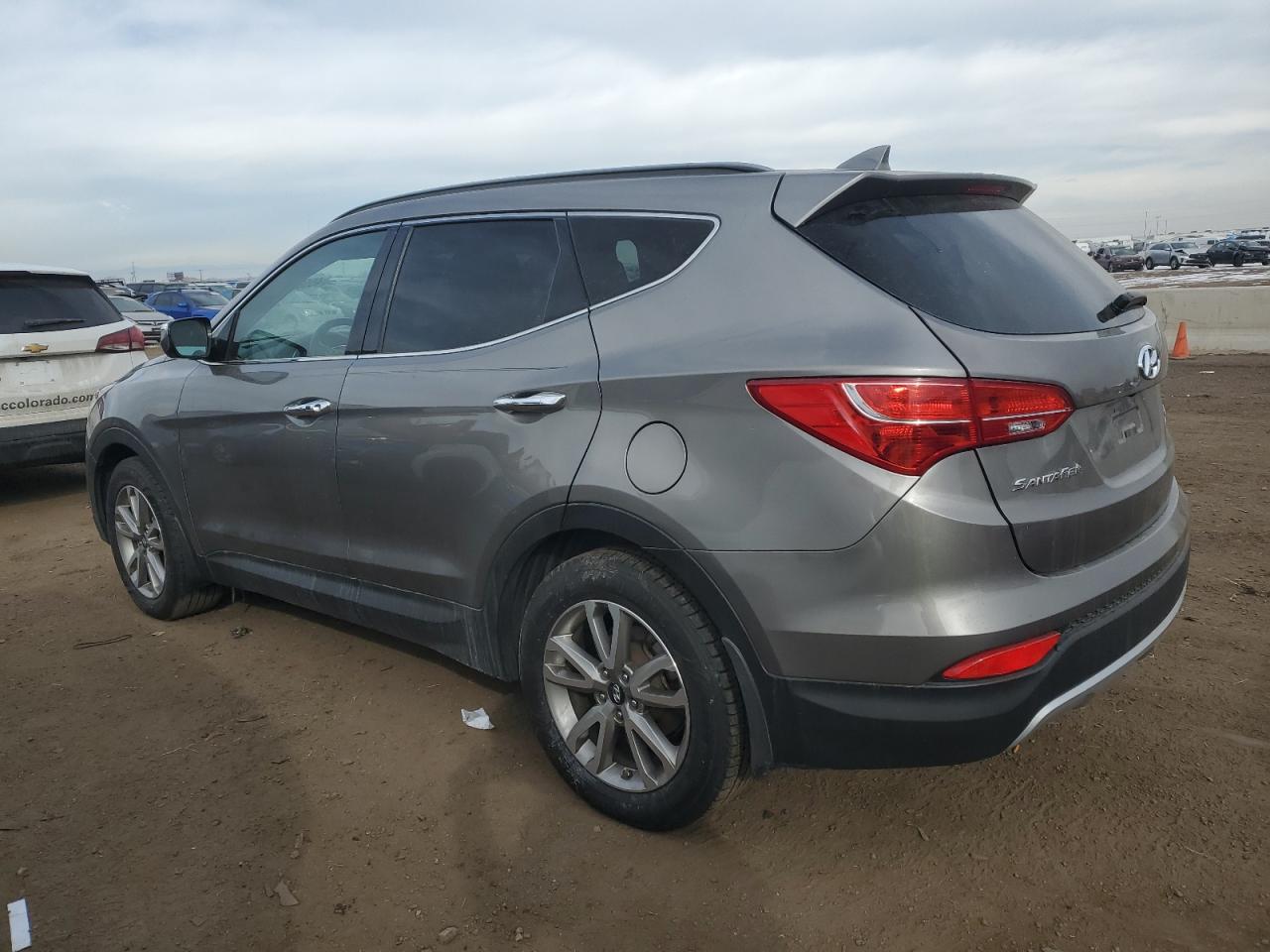 2015 Hyundai Santa Fe - Image 2