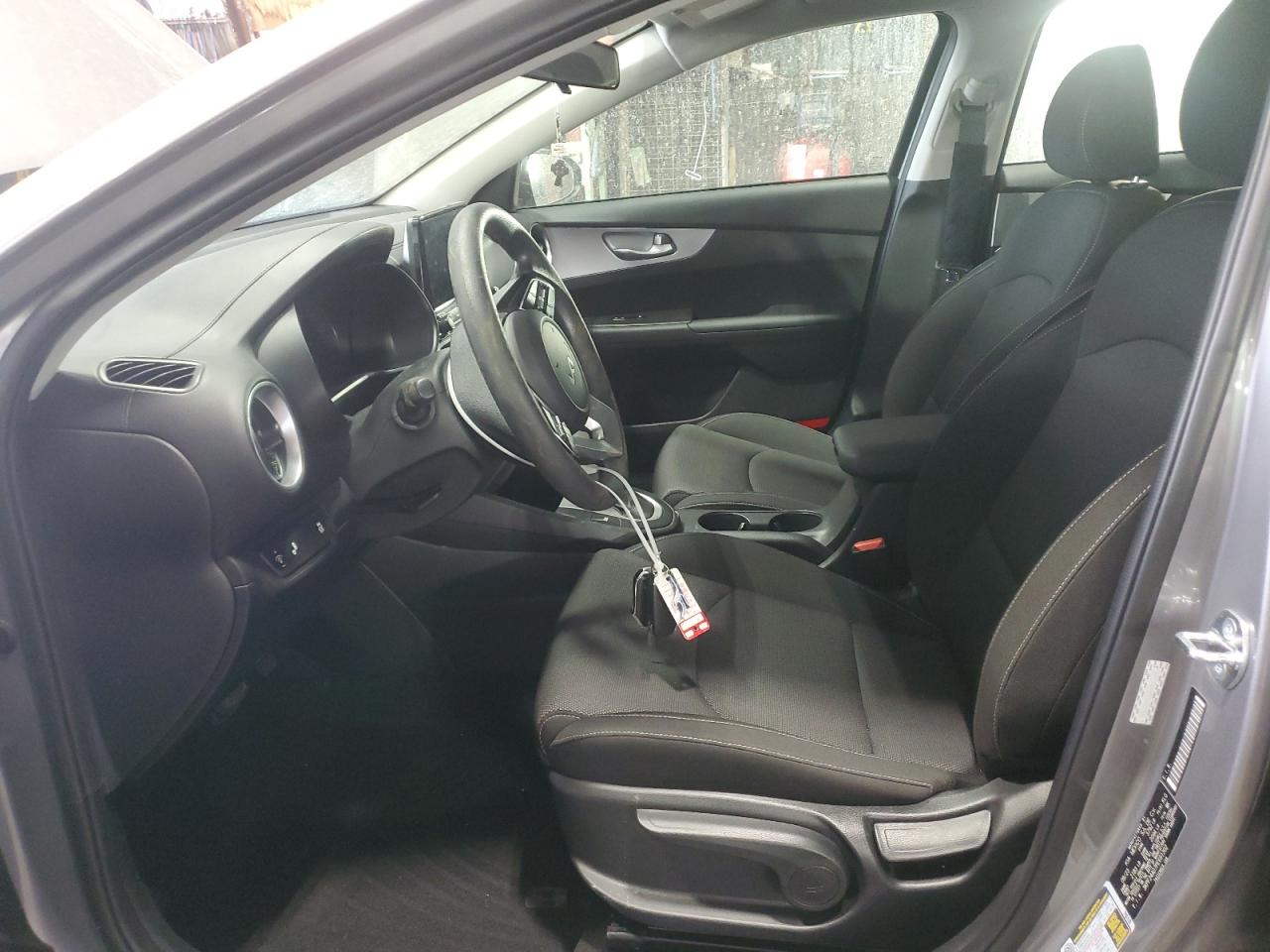 2023 Kia Forte - Image 7