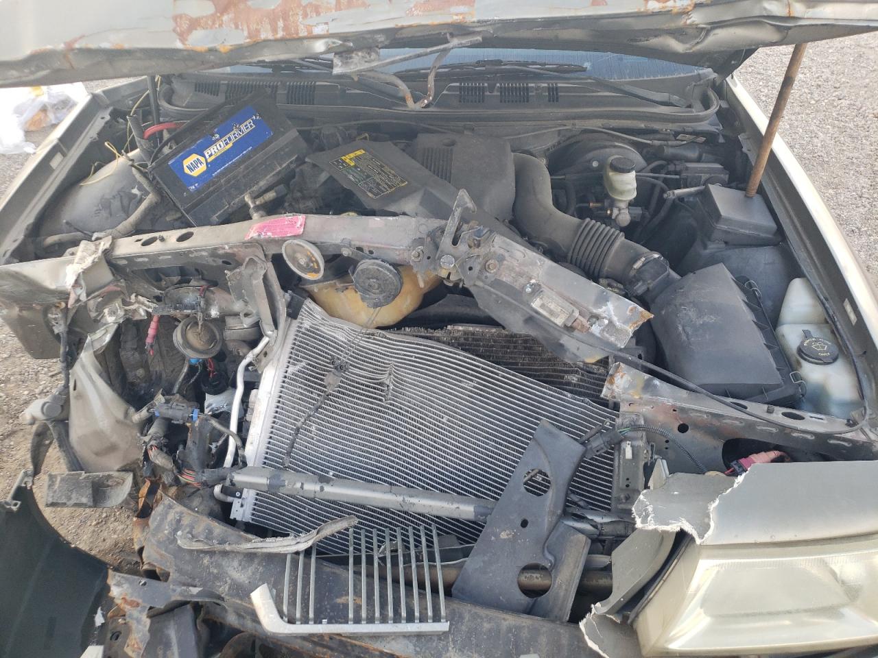 2004 Mercury Grand Marquis - Image 11