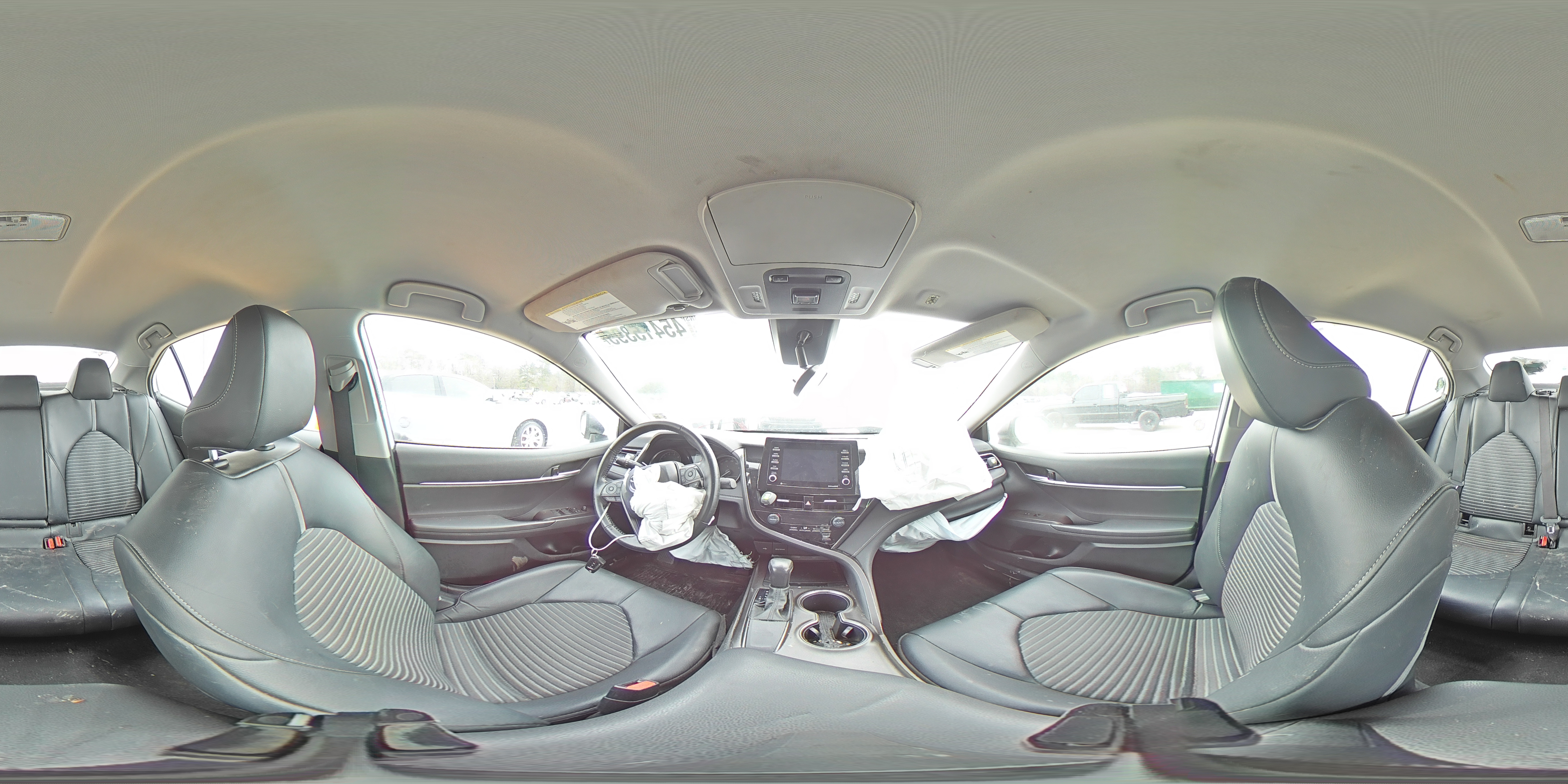 2021 Toyota Camry - Image 13
