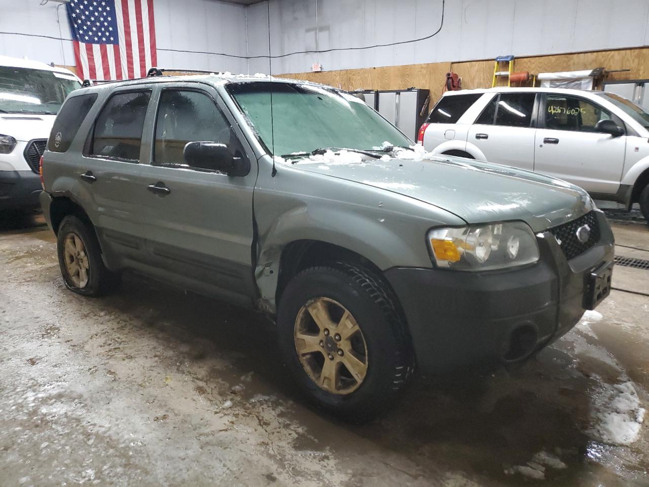 2006 Ford Escape - Image 4