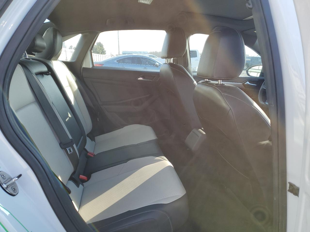 2021 Volkswagen Jetta - Image 11