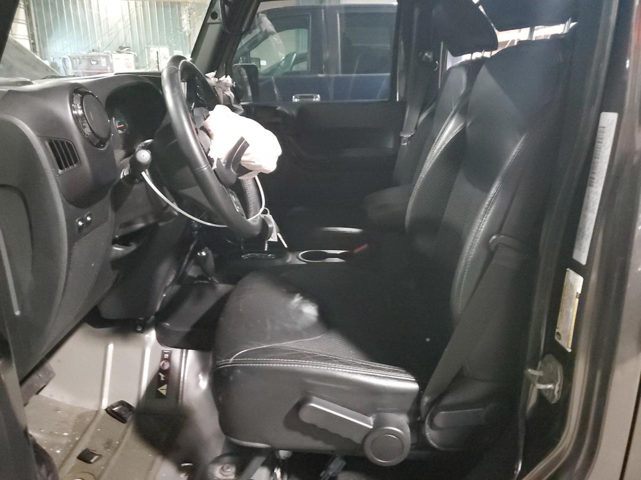 2017 Jeep Wrangler - Image 7