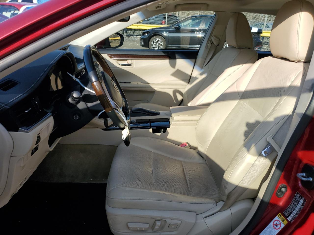 2013 Lexus ES - Image 7