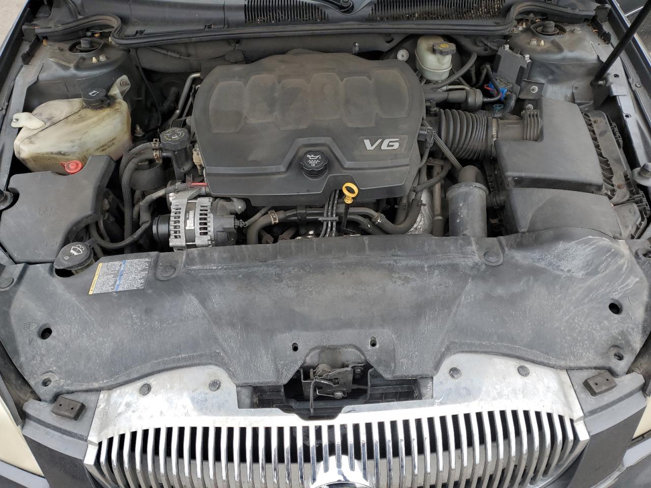 2009 Buick Lucerne - Image 13