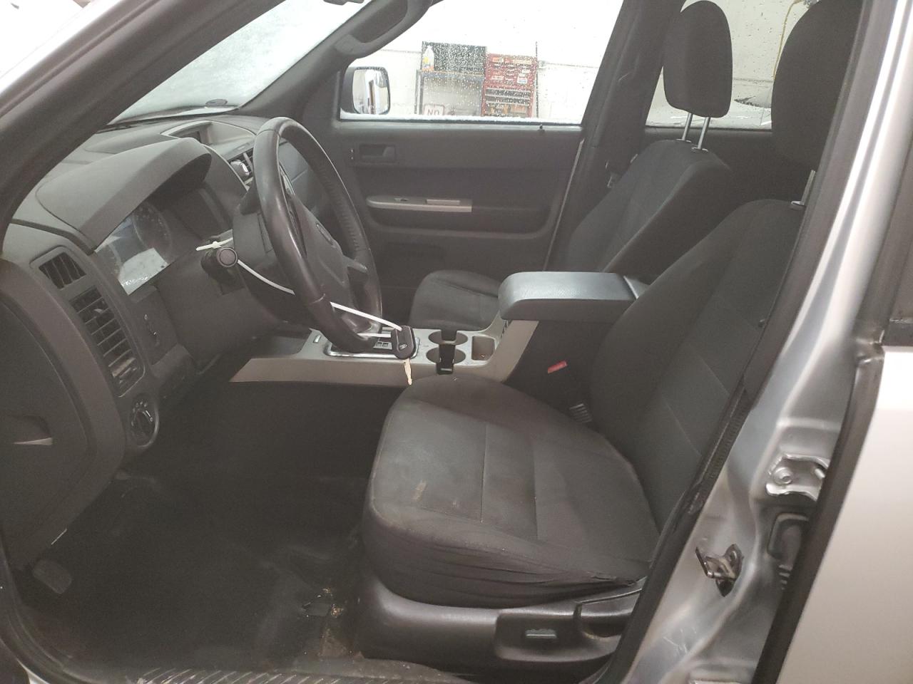 2010 Ford Escape - Image 7