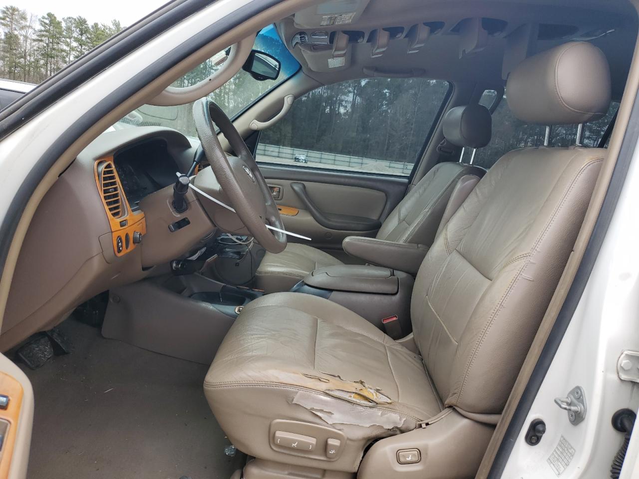 2004 Toyota Sequoia - Image 7