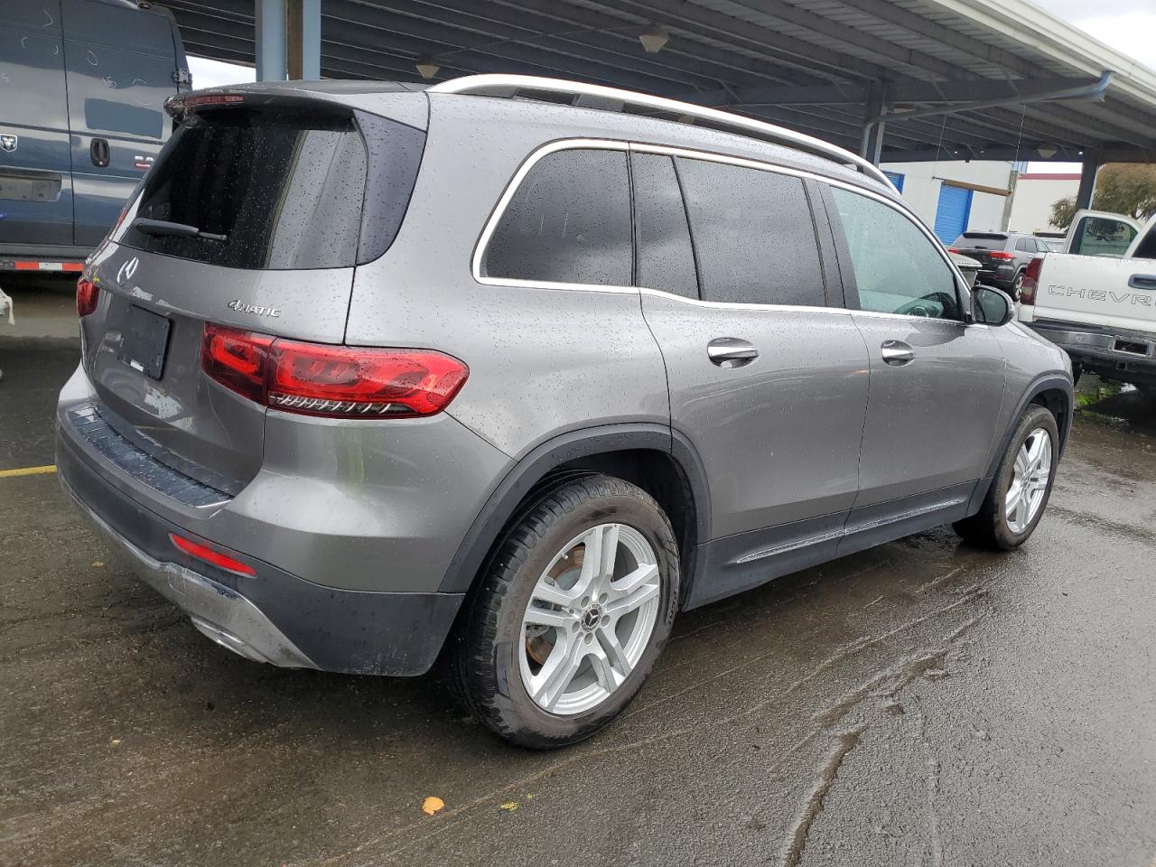 2022 Mercedes-Benz GLB - Image 3