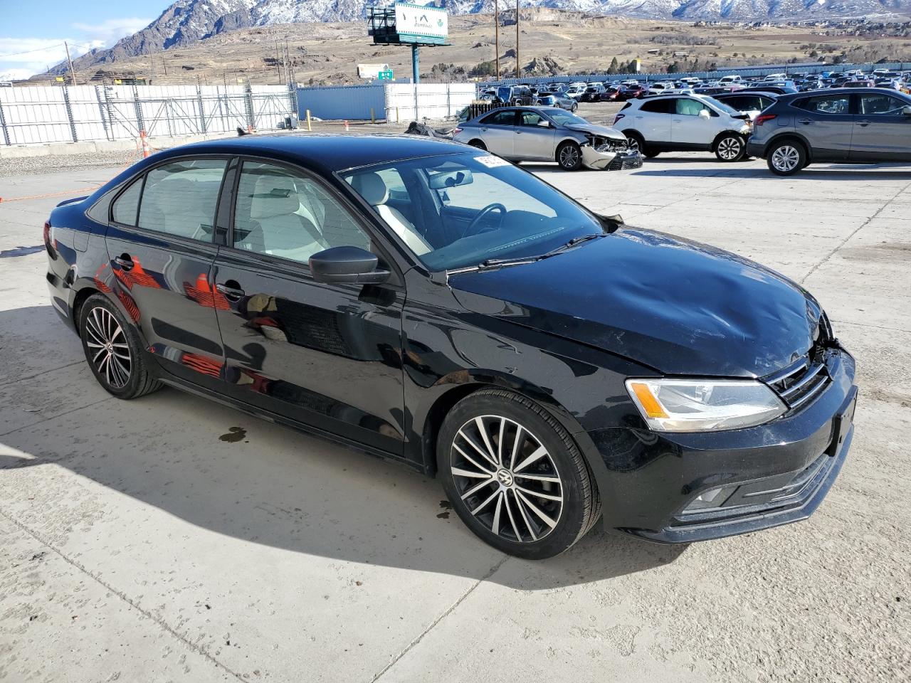 2015 Volkswagen Jetta - Image 4
