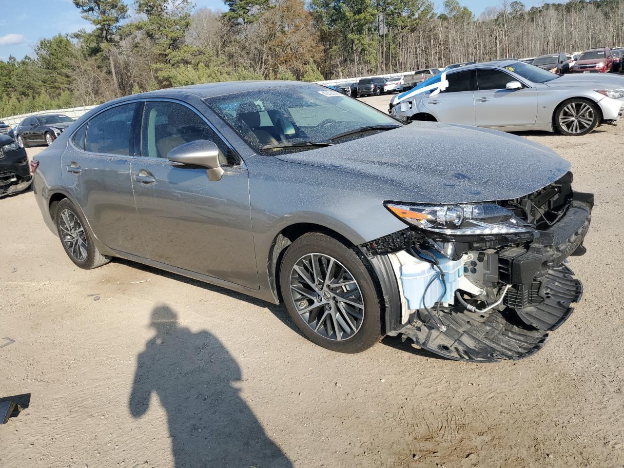 2018 Lexus ES - Image 4